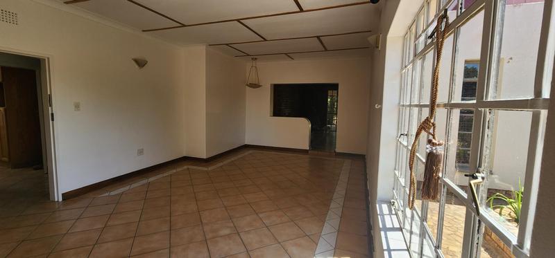 To Let 4 Bedroom Property for Rent in Klippoortjie Gauteng