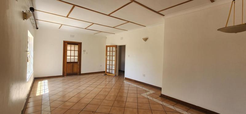 To Let 4 Bedroom Property for Rent in Klippoortjie Gauteng