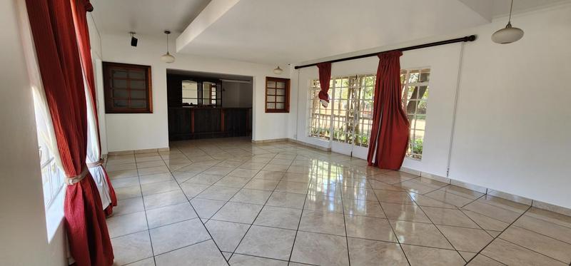 To Let 4 Bedroom Property for Rent in Klippoortjie Gauteng