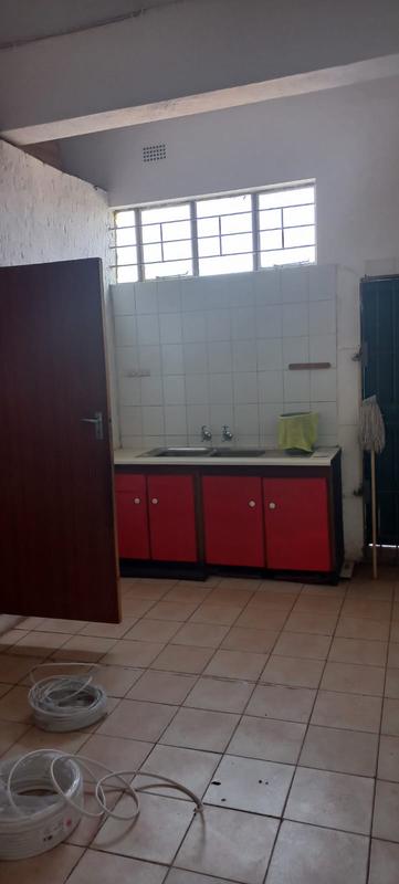To Let Commercial Property for Rent in Elspark Gauteng