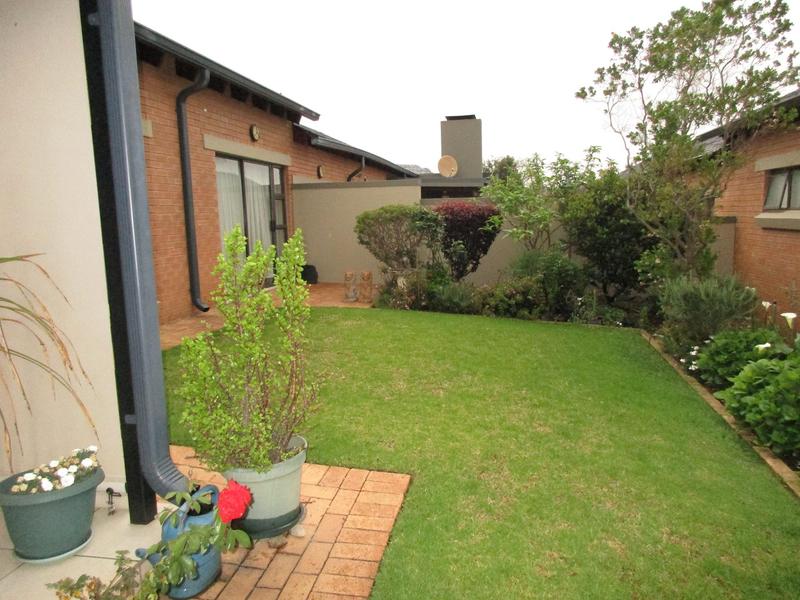 2 Bedroom Property for Sale in Retire at Midstream Gauteng