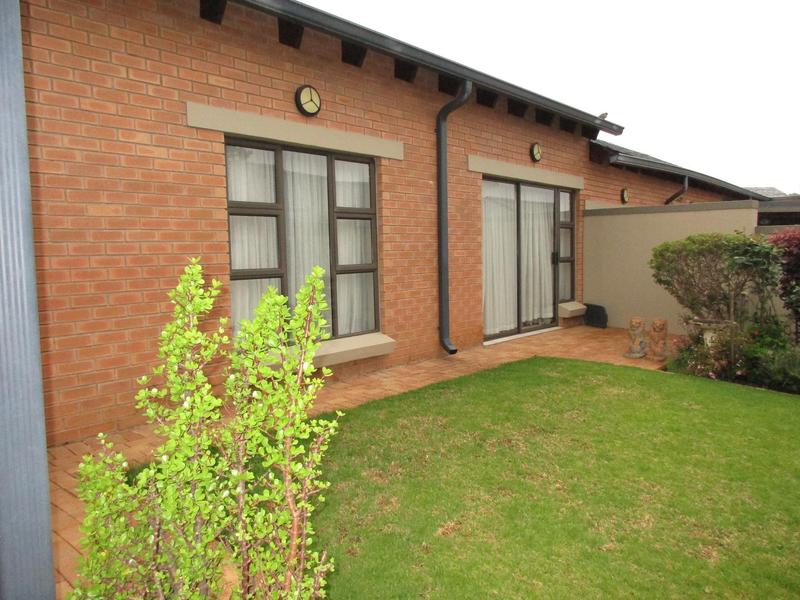 2 Bedroom Property for Sale in Retire at Midstream Gauteng