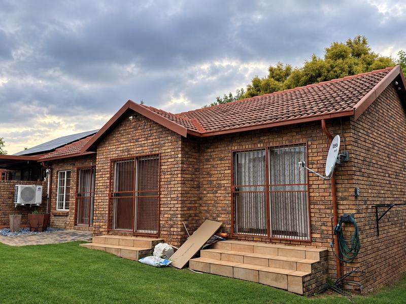 3 Bedroom Property for Sale in Amberfield Gauteng