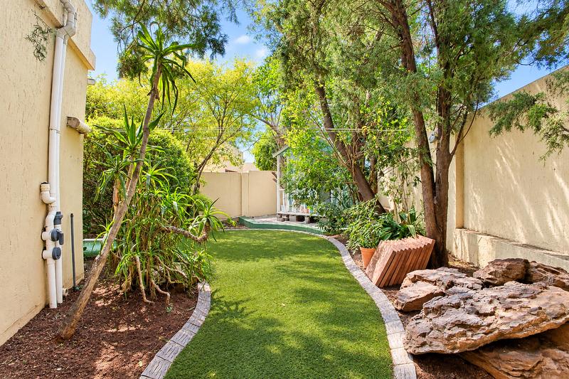 3 Bedroom Property for Sale in Beverley Gauteng