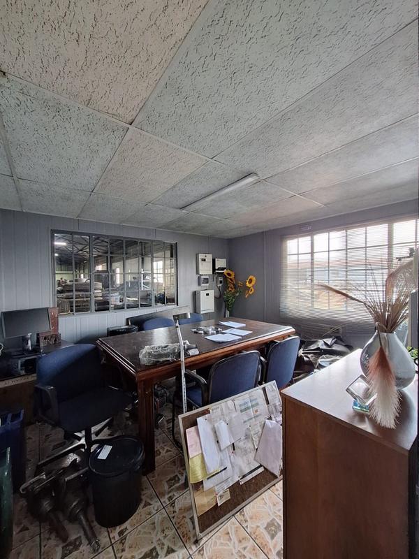 To Let Commercial Property for Rent in Aureus Gauteng