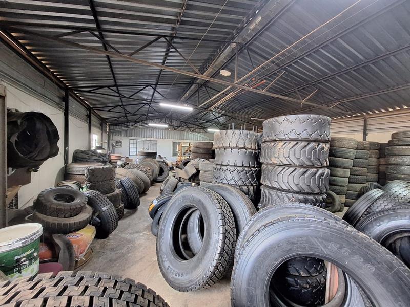 To Let Commercial Property for Rent in Aureus Gauteng