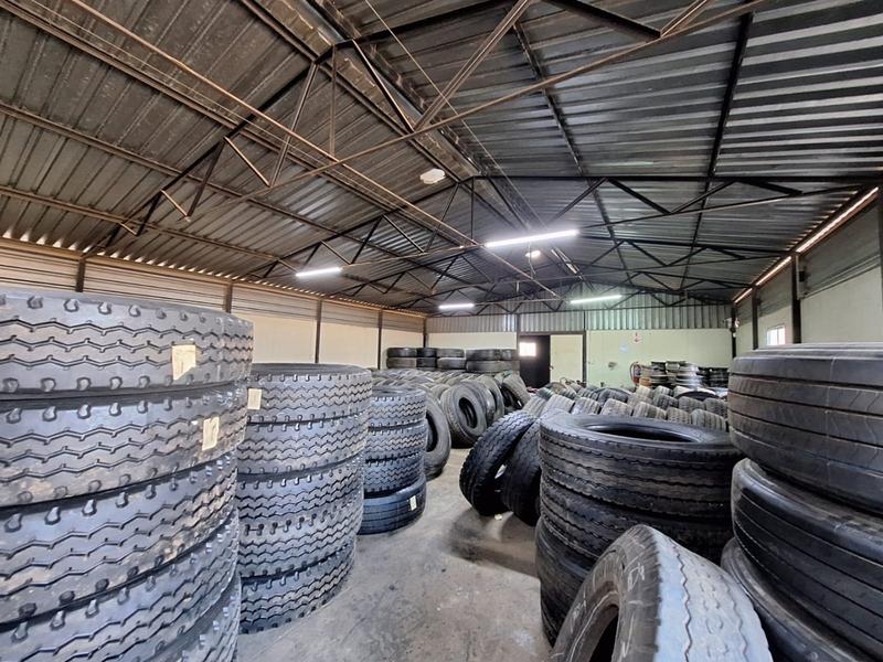 To Let Commercial Property for Rent in Aureus Gauteng