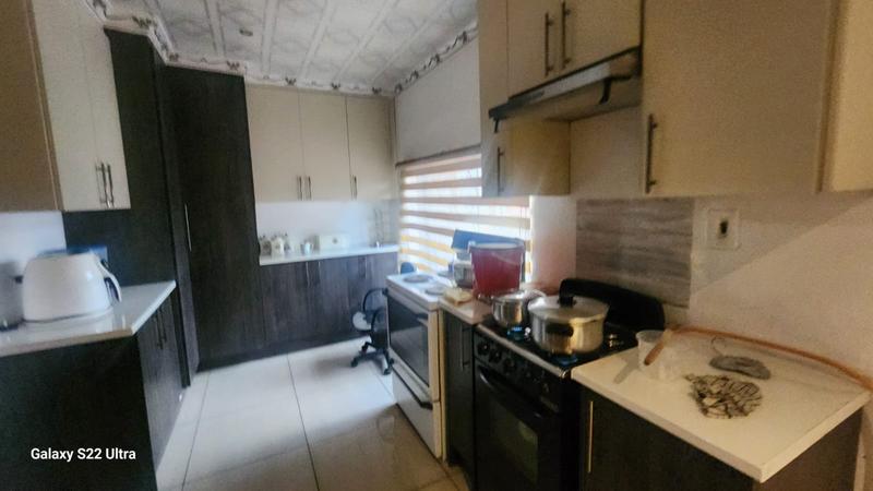 3 Bedroom Property for Sale in Randgate Gauteng