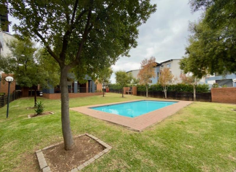 To Let 2 Bedroom Property for Rent in Oakdene Gauteng