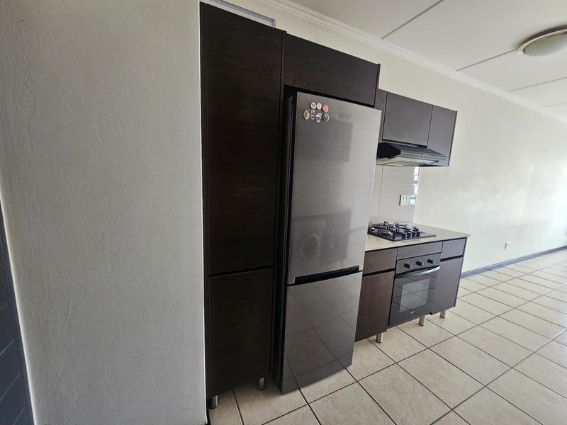To Let 2 Bedroom Property for Rent in Oakdene Gauteng