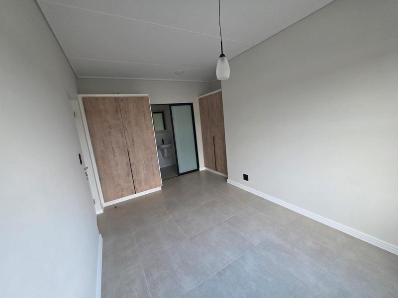To Let 1 Bedroom Property for Rent in Mooikloof Gauteng