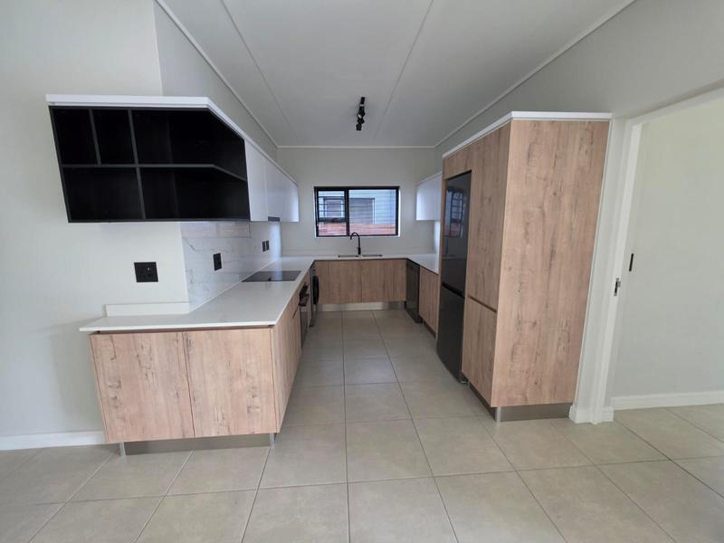 To Let 3 Bedroom Property for Rent in Mooikloof Gauteng