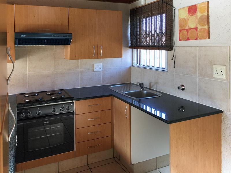 1 Bedroom Property for Sale in Pineslopes Gauteng