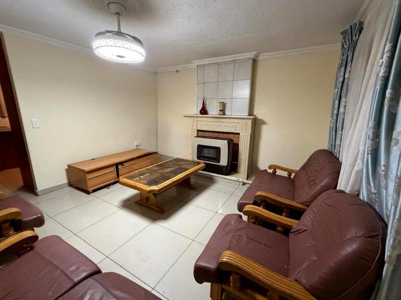 To Let 3 Bedroom Property for Rent in Mmesi Park Gauteng