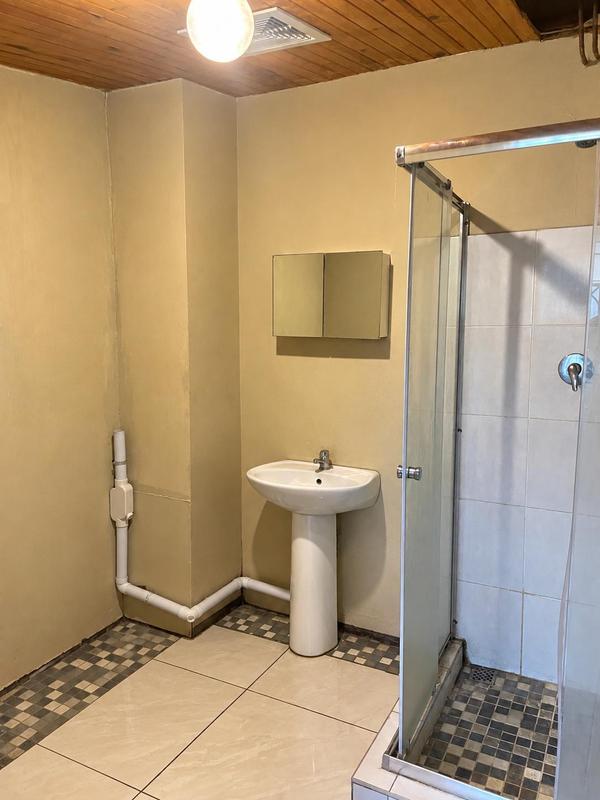 To Let 1 Bedroom Property for Rent in Primrose Hill Gauteng