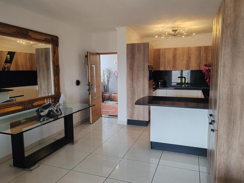 To Let 2 Bedroom Property for Rent in Bedfordview Gauteng