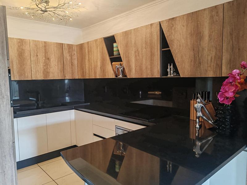 To Let 2 Bedroom Property for Rent in Bedfordview Gauteng