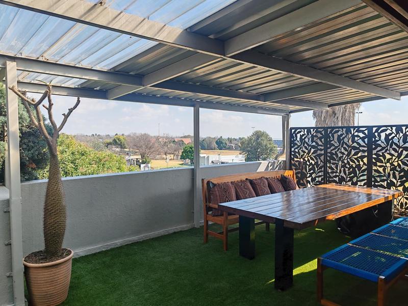 To Let 2 Bedroom Property for Rent in Bedfordview Gauteng
