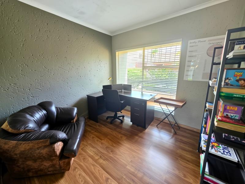 To Let 3 Bedroom Property for Rent in Blue Gill Estate Gauteng
