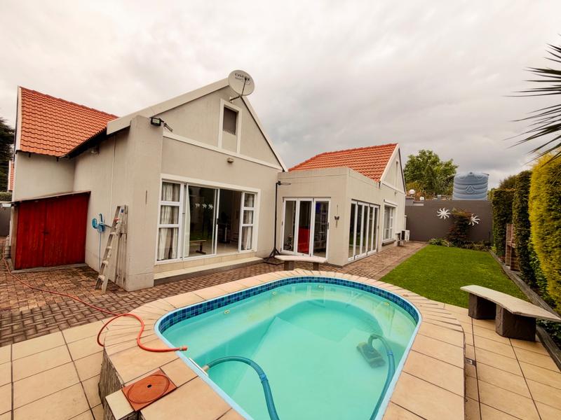 3 Bedroom Property for Sale in Vanderbijlpark SW 5 Gauteng