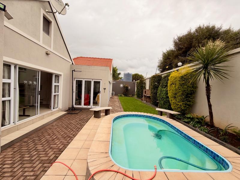 3 Bedroom Property for Sale in Vanderbijlpark SW 5 Gauteng