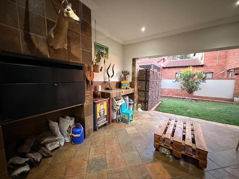 3 Bedroom Property for Sale in Equestria Gauteng