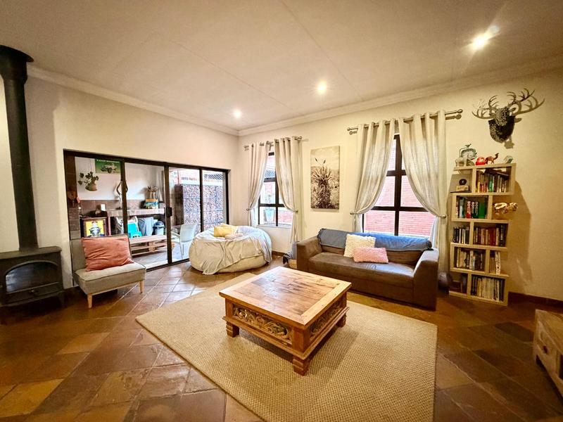 3 Bedroom Property for Sale in Equestria Gauteng