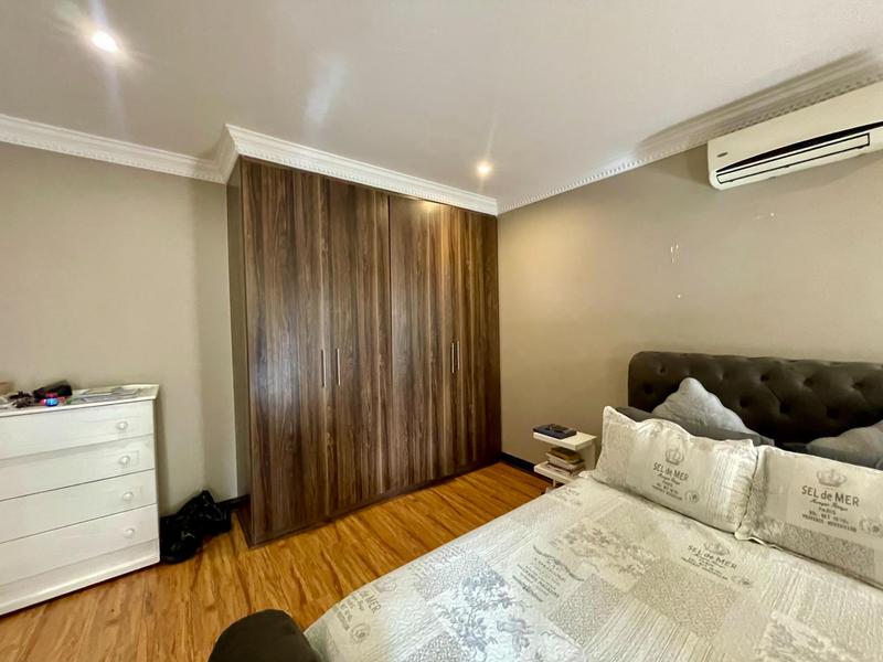 5 Bedroom Property for Sale in Willow Acres Gauteng