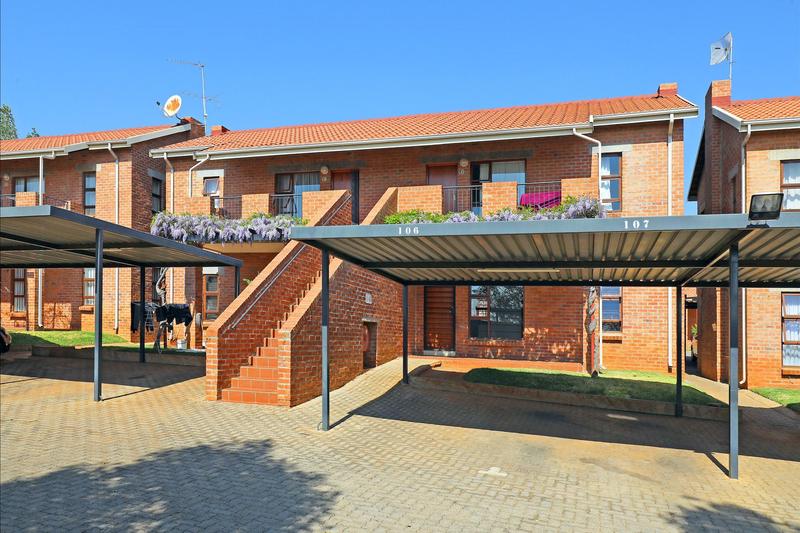 To Let 2 Bedroom Property for Rent in Ruimsig Gauteng