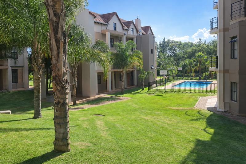 1 Bedroom Property for Sale in Zwartkop Golf Estate Gauteng