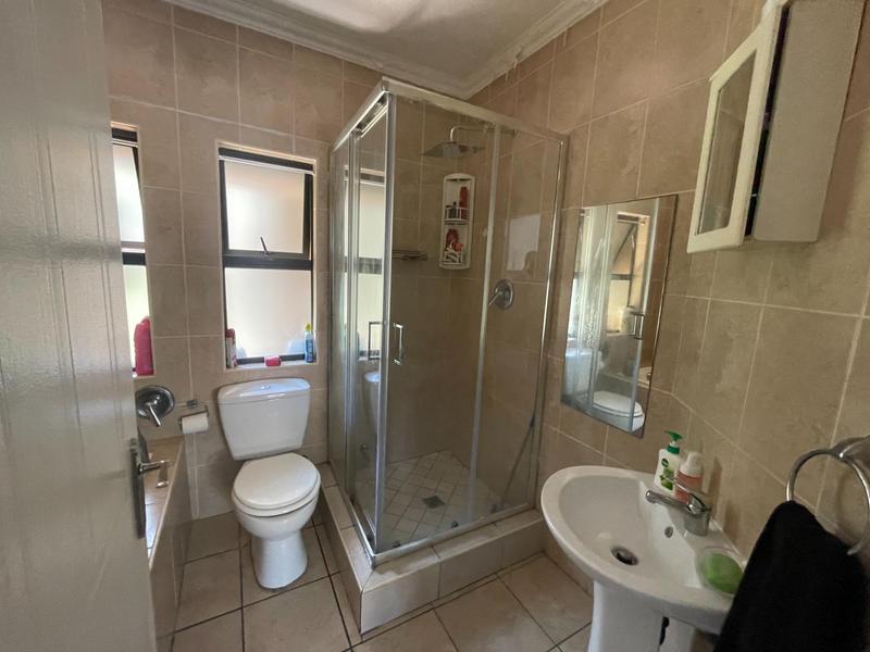 1 Bedroom Property for Sale in Zwartkop Golf Estate Gauteng