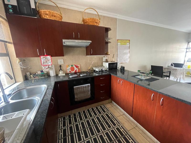1 Bedroom Property for Sale in Zwartkop Golf Estate Gauteng
