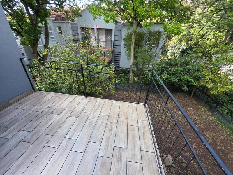 2 Bedroom Property for Sale in Benmore Gauteng