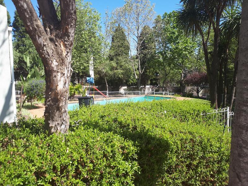 2 Bedroom Property for Sale in Benmore Gauteng