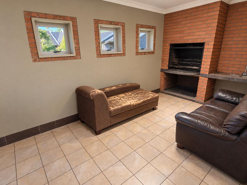 5 Bedroom Property for Sale in Amberfield Gauteng