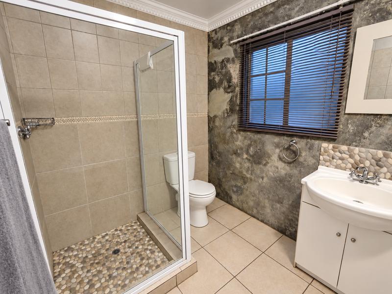 5 Bedroom Property for Sale in Amberfield Gauteng