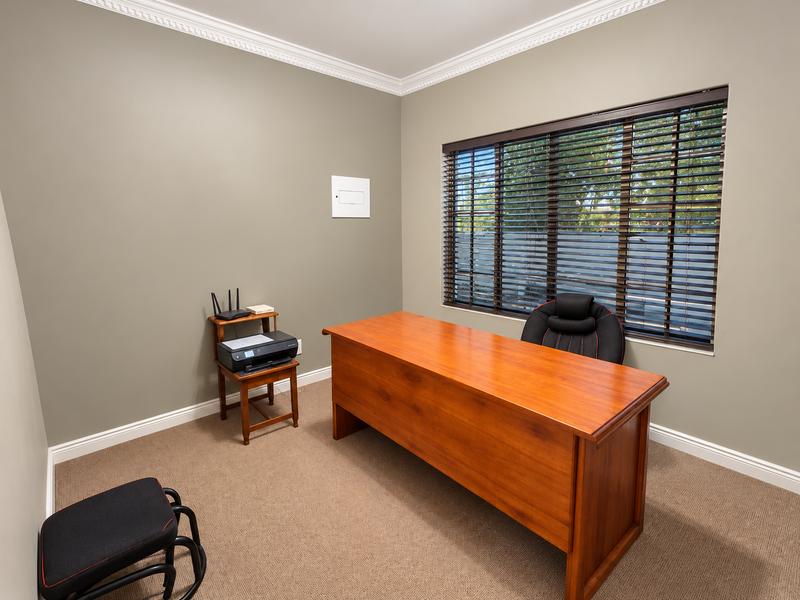 5 Bedroom Property for Sale in Amberfield Gauteng