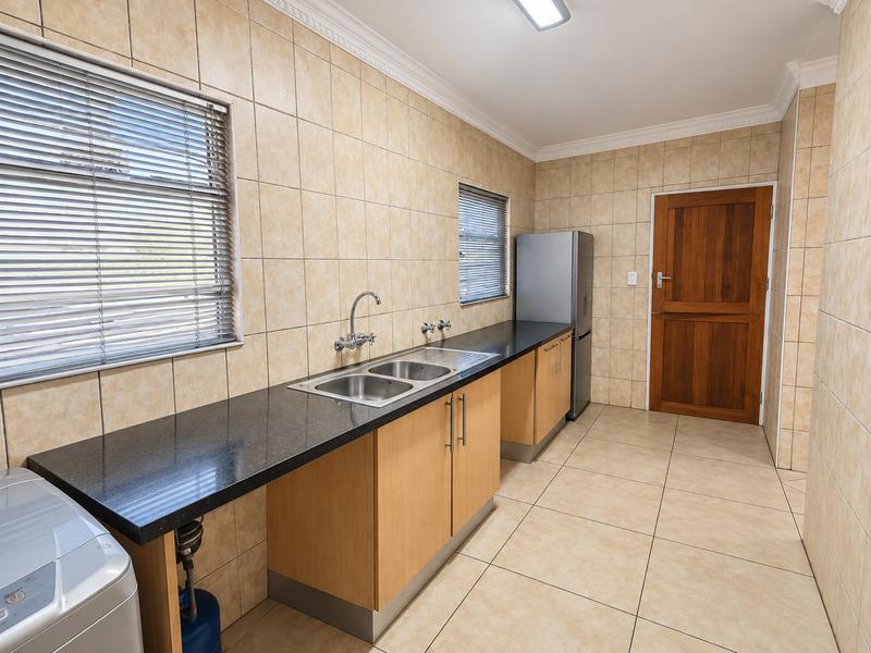 5 Bedroom Property for Sale in Amberfield Gauteng