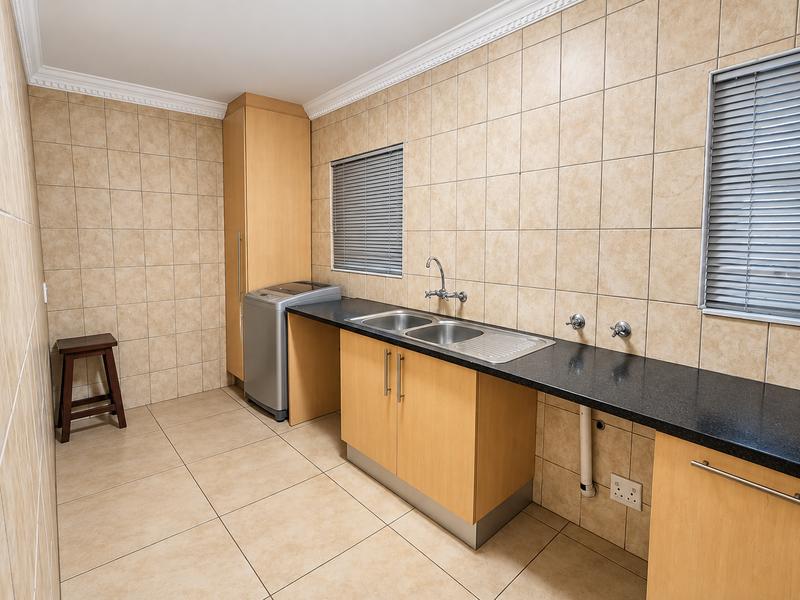 5 Bedroom Property for Sale in Amberfield Gauteng
