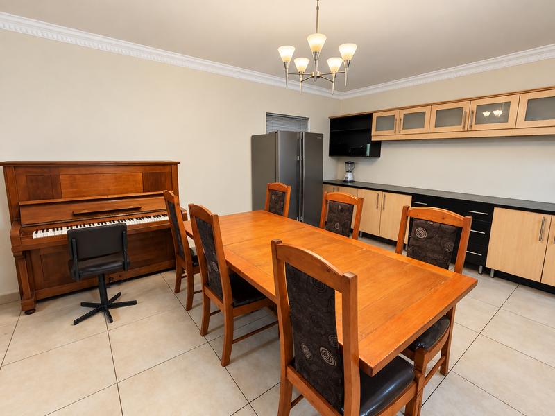 5 Bedroom Property for Sale in Amberfield Gauteng