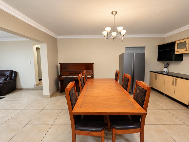 5 Bedroom Property for Sale in Amberfield Gauteng
