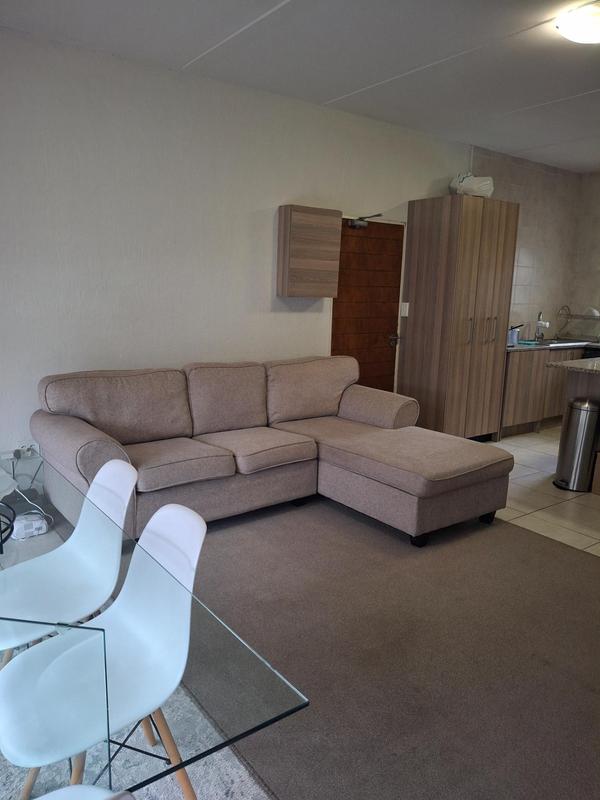 To Let 2 Bedroom Property for Rent in Victory Park Gauteng