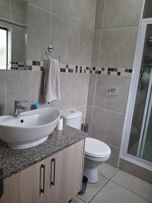 To Let 2 Bedroom Property for Rent in Victory Park Gauteng