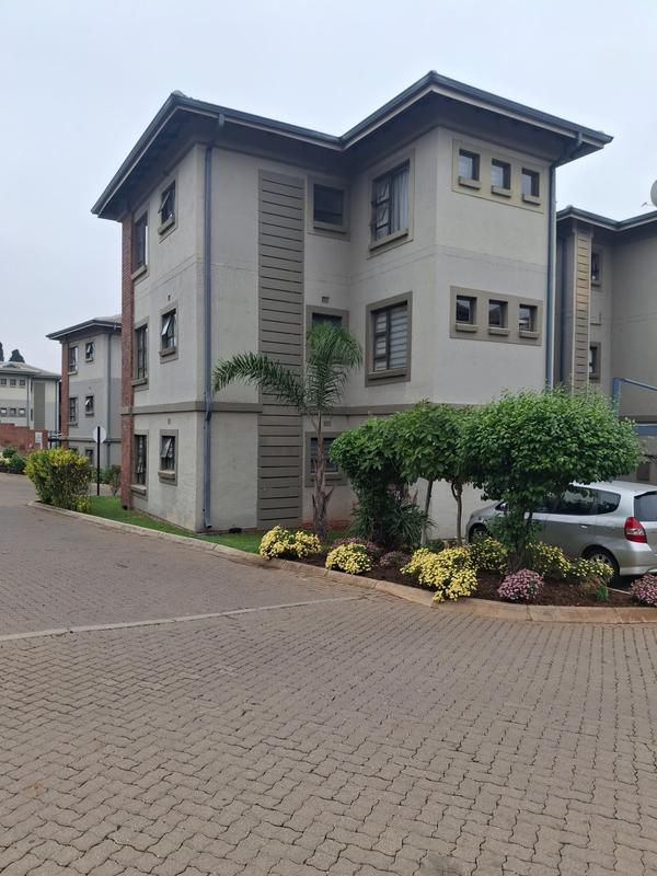 To Let 2 Bedroom Property for Rent in Victory Park Gauteng