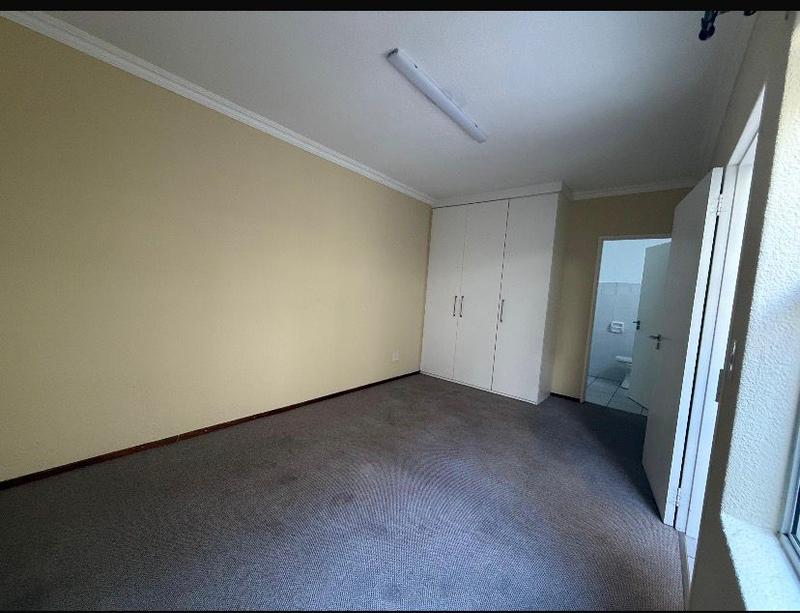 3 Bedroom Property for Sale in Northcliff Gauteng