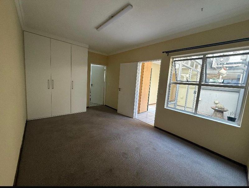3 Bedroom Property for Sale in Northcliff Gauteng