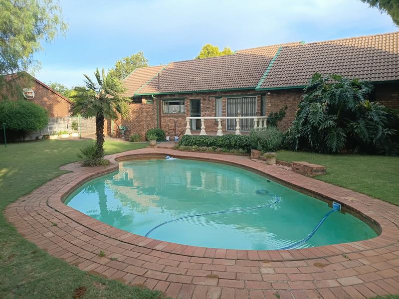 3 Bedroom Property for Sale in Elspark Gauteng