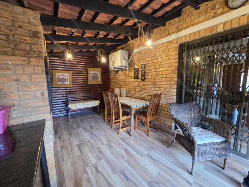 3 Bedroom Property for Sale in New Redruth Gauteng