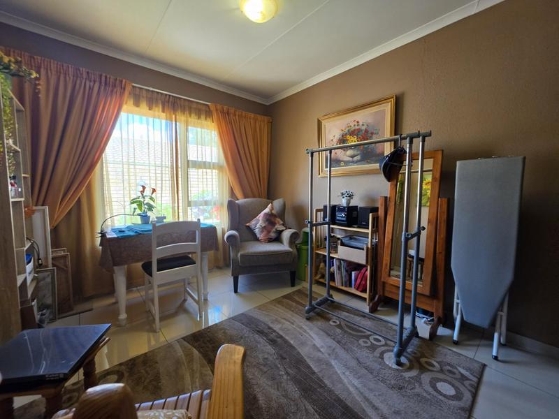 3 Bedroom Property for Sale in New Redruth Gauteng