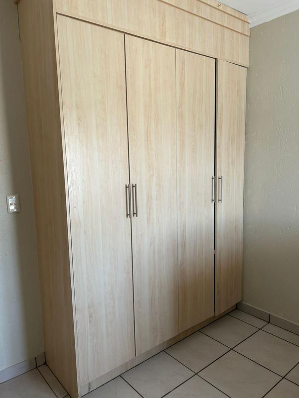 To Let 3 Bedroom Property for Rent in Sonneveld Gauteng
